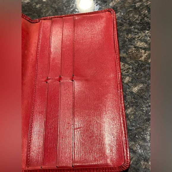 Louis Vuitton red epi long wallet - Picture 6 of 12